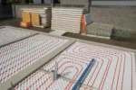 Дом «Данияр» 130 м², Астана, 2026: контуры тёплого пола на матах с бобышками, подготовка под стяжку