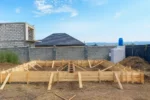 Дом «Сагымжан» 38 м², Талгар, 2026: подготовленная опалубка фундамента перед заливкой бетона