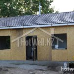 Проект дома «И-54» из СИП-панелей, 54 м² — одноэтажный дом из сип-панелей с коричневой черепичной кровлей | HotWell.KZ