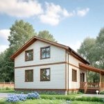 Проект дома «Л-169» из СИП-панелей, 169 м² — двухэтажный дом со светлым сайдингом, коричневой крышей и боковой террасой | HotWell.KZ