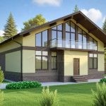 Проект дома «Н-387» из СИП-панелей, 387 м² — двухэтажный дом с мансардой, жёлтой штукатуркой, кирпичным цоколем и панорамным остеклением | HotWell.KZ