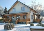 Проект дома «Б-187ББ» из СИП-панелей, 187 м² — дом с мансардой, светлая штукатурка и просторная терраса с деревянными перилами | HotWell.KZ