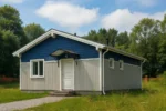 Проект дома «А-61» из СИП-панелей, 61 м² — одноэтажный дом с синим и серым фасадом, белой крышей и крытым крыльцом | HotWell.KZ
