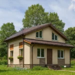 Проект дома «Б-116» из СИП-панелей, 116 м² — двухэтажный дом с бежевым фасадом, коричневой крышей и цветочными ящиками | HotWell.KZ