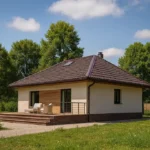 Проект дома «Б-172» из СИП-панелей, 172 м² — одноэтажный дом с бежевым фасадом, коричневой крышей и террасой | HotWell.KZ