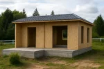 Дом «Б-40», в черновой отделке: коробка из СИП-панелей OSB-3, кровля из металлочерепицы, проёмы без окон и дверей