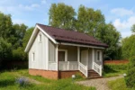 Проект дома «Д-56» из СИП-панелей, 56 м² — одноэтажный дом с серым фасадом, коричневой крышей и крытым крыльцом | HotWell.KZ