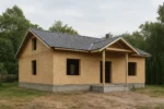Дом «Г-81», 81 м², 1 этаж, в черновой отделке: коробка из СИП-панелей OSB-3, кровля из металлочерепицы, проёмы без окон и дверей