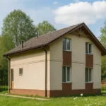 Проект дома «М-108Б» из СИП-панелей, 108 м² — двухэтажный дом с бежевым фасадом и коричневой крышей | HotWell.KZ