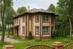 Проект дома «М-185» из СИП-панелей, 185 м² — двухэтажный дом с бежевым фасадом, серой крышей и крытым крыльцом | HotWell.KZ