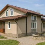 Проект дома «Н-206» из СИП-панелей, 206 м² — двухэтажный дом с бежевым фасадом, коричневой крышей и террасой | HotWell.KZ
