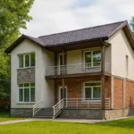 Проект дома «П-136» из СИП-панелей, 136 м² — двухэтажный дом с комбинированным фасадом, серой крышей и балконом | HotWell.KZ