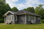 Проект дома «П-181» из СИП-панелей, 181 м² — одноэтажный дом с серым фасадом, темной крышей и крыльцом | HotWell.KZ