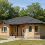 Проект дома «С-166Б» из СИП-панелей, 166 м² — одноэтажный дом с бежевым фасадом, черной крышей и крыльцом | HotWell.KZ
