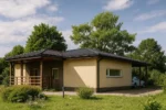 Проект дома «С-171» из СИП-панелей, 171 м² — одноэтажный дом с бежевым фасадом, черной крышей и крытой террасой | HotWell.KZ