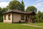 Проект дома «С-62» из СИП-панелей, 62 м² — одноэтажный дом с бежевым фасадом, коричневой крышей и крытым крыльцом | HotWell.KZ