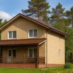 Проект дома «З-168» из СИП-панелей, 168 м² — двухэтажный дом с бежевым фасадом, коричневой крышей и террасой | HotWell.KZ