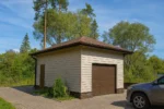 Проект гаража «З-29» из СИП-панелей, 29 м² — одноэтажный дом с бежевым фасадом и коричневой крышей | HotWell.KZ
